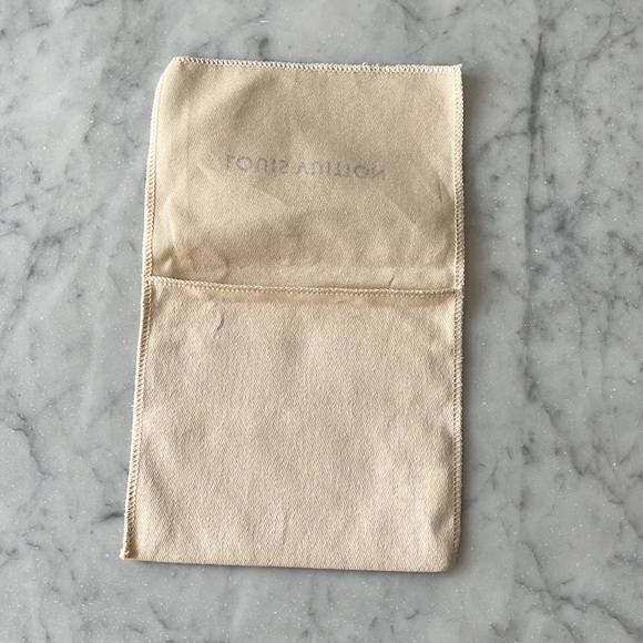 Louis Vuitton small dust bag - Picture 2 of 4